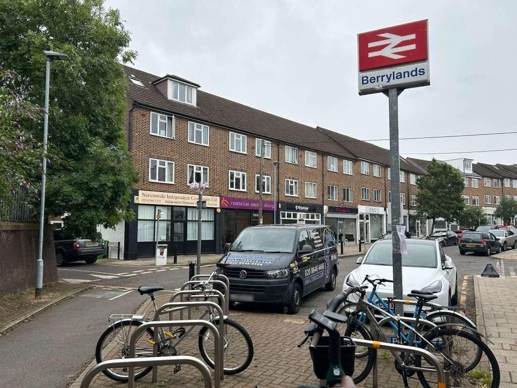 Berrylands Minicab Service