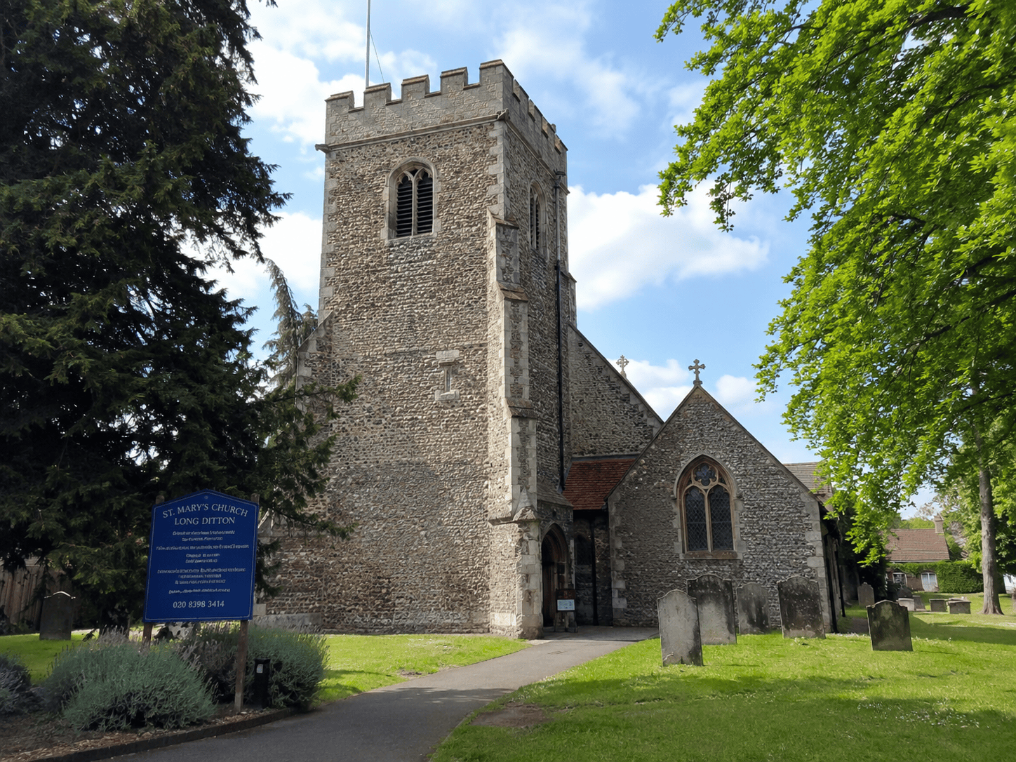 Tony cars  Long Ditton Minicab Service   Tony cars